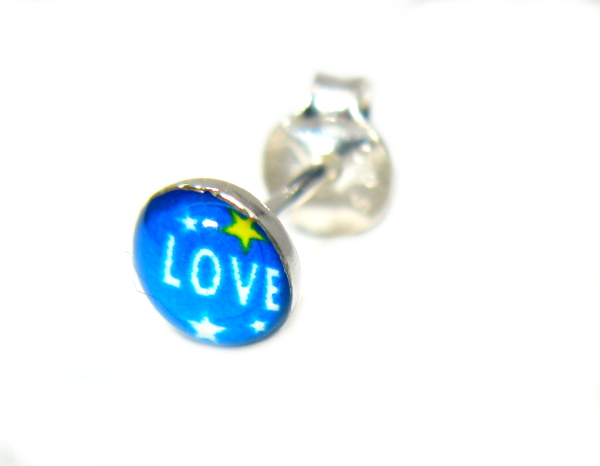 Stříbrné náušnice na puzetku 925/1000 ( love)