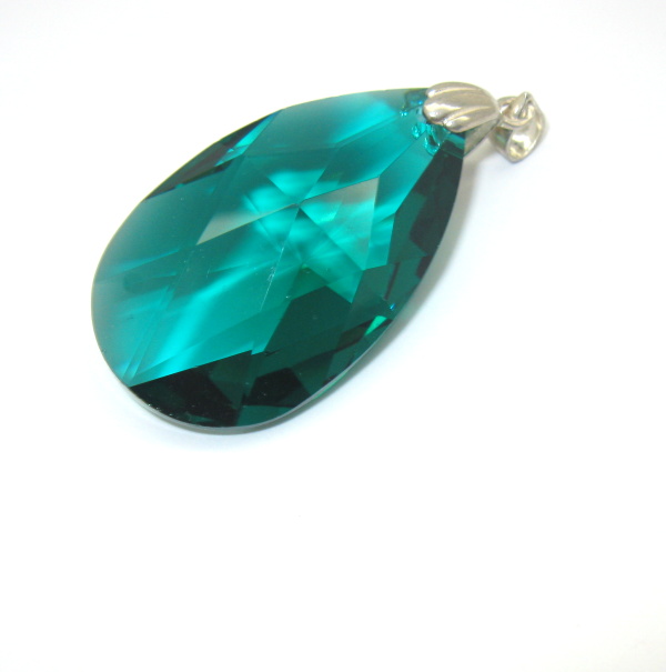 Přívěsek Swarovski elements tmavě zelený