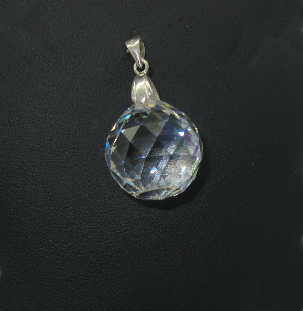 Přívěsek Swarovski elements bíly měňavý