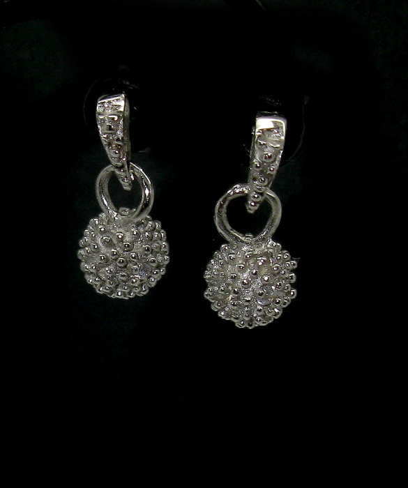 Stříbrné náušnice s úpravou rhodium  