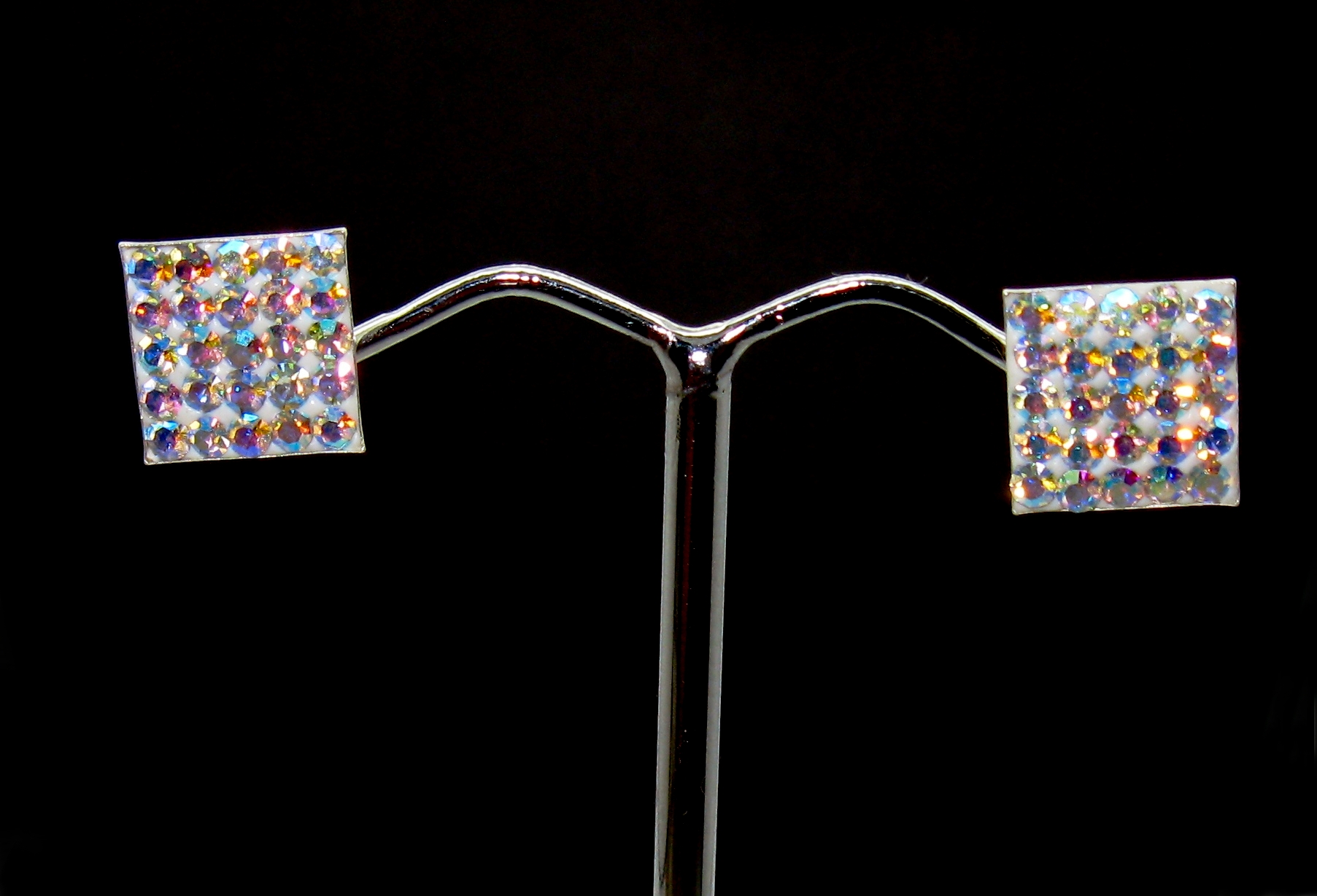 Stříbrné náušnice s kamínky komponent Swarovski 925/1000 (čtverec 7658900)