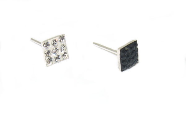 Stříbrné naušnice - puzetky 925/1000 Swarovski komponent ( černá a bílá kostka)