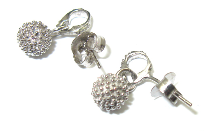 Stříbrné náušnice s úpravou rhodium  