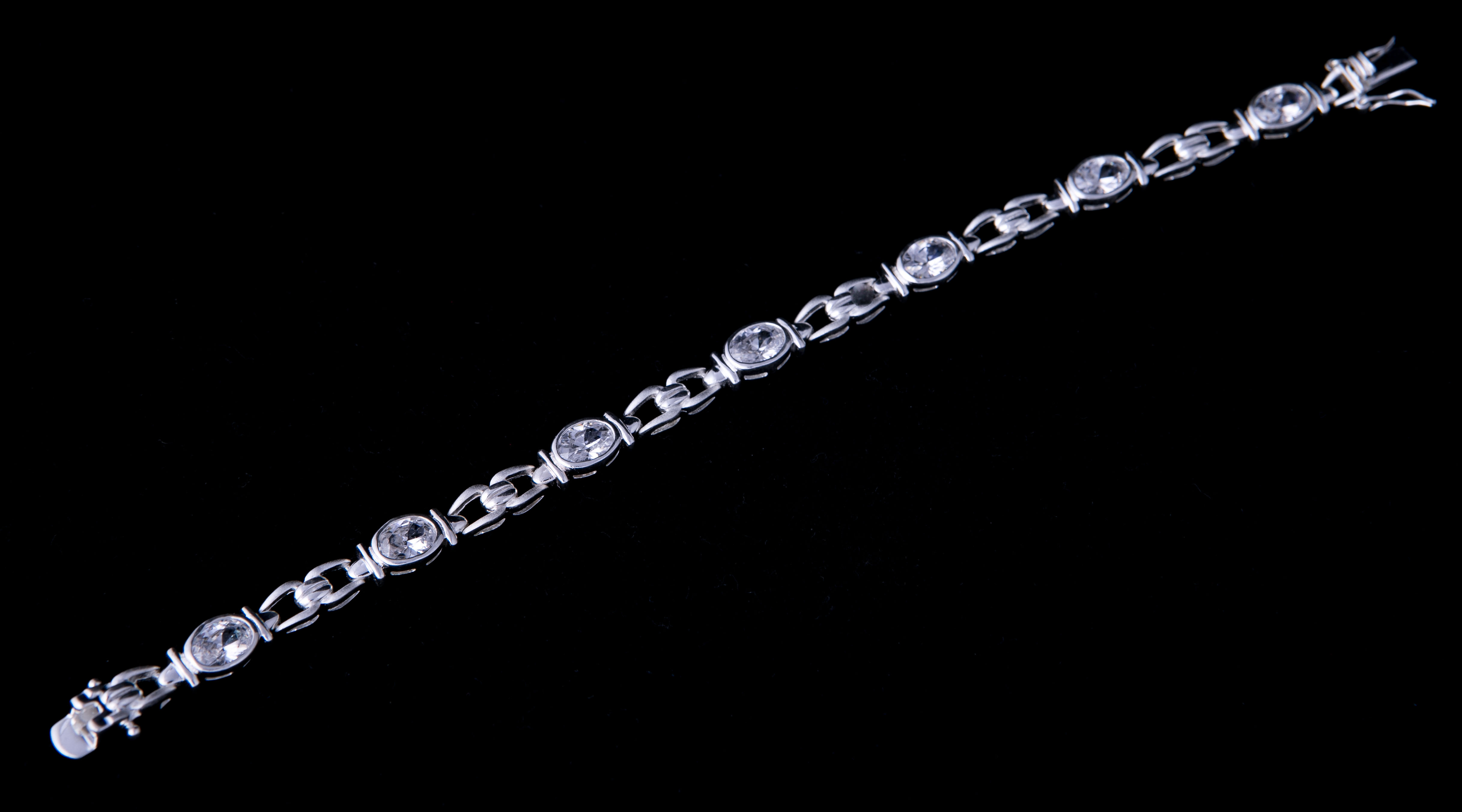 Šperky Nina - Stříbrný náramek 925/1000 s kamínky - nar ag H 227