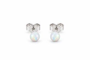 Šperky Nina – Stříbrné náušnice Bílý opál pecky (3 mm, 0,5 g) 925/1000 - ns kam 510