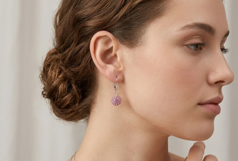 Šperky Nina - Stříbrné visací náušnice se světle růžovými třpytivými koulemi 12 mm 925/1000 – ns ag kam H 156