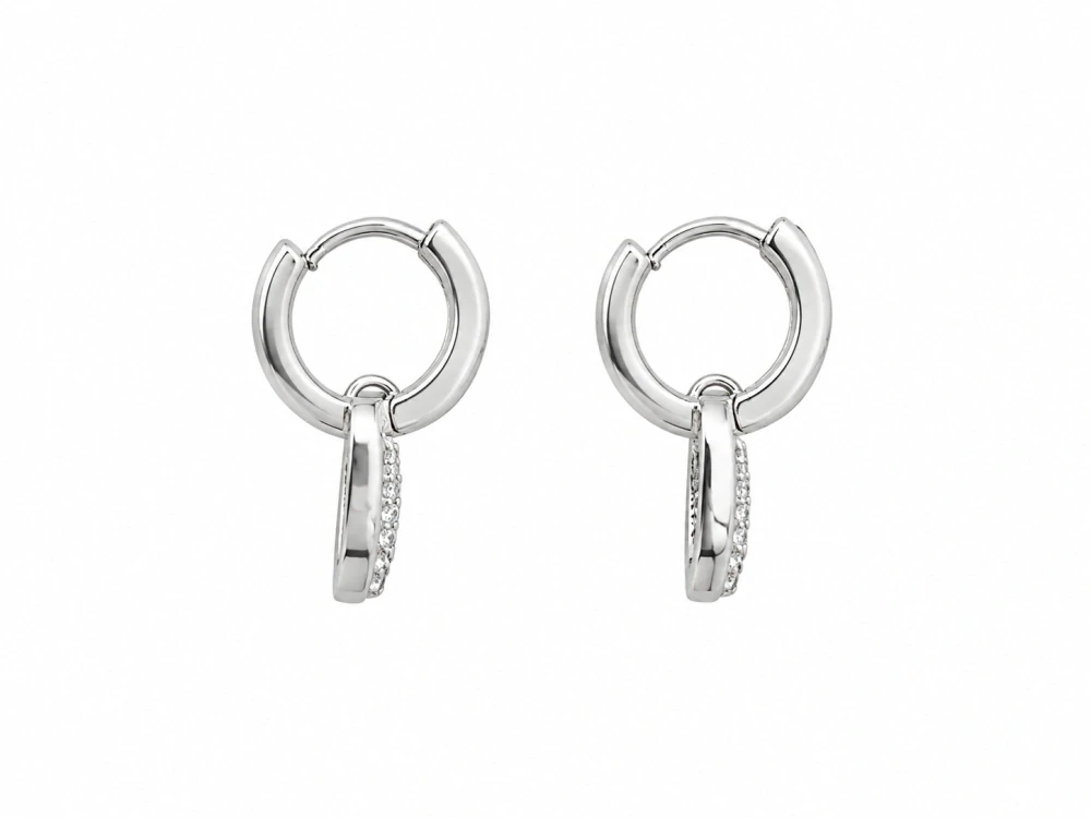 Šperky Nina – Stříbrné visací náušnice s geometrickým přívěskem a zirkony (2,4 cm) - ns kam 504
